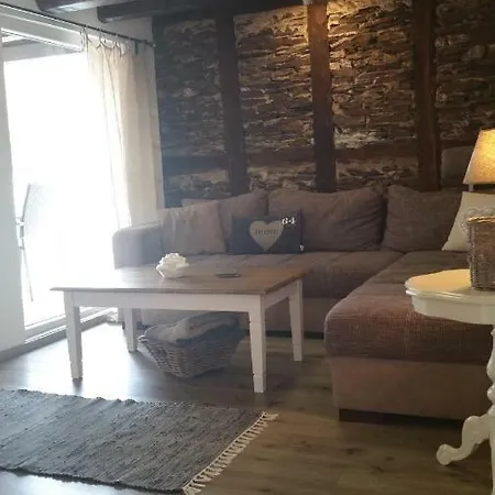 Ferienwohnung-Hallebach Zell an der Mosel Exterior photo