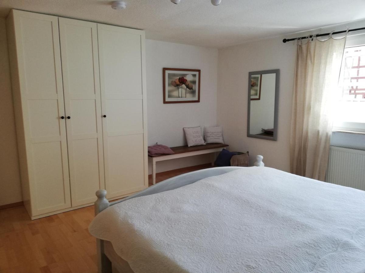 Ferienwohnung-hallebach * Zell an der Mosel